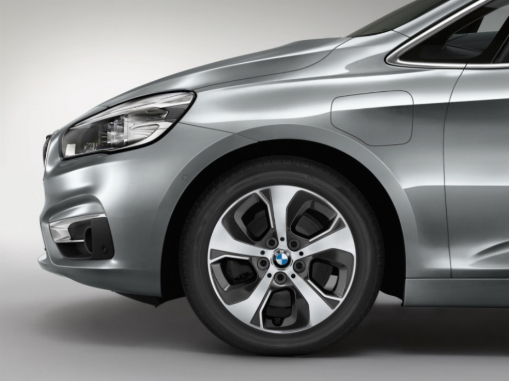 BMW SÉRIE 3 E SÉRIE 2 ACTIVE TOURER AGORA COM NOVAS VERSÕES HÍBRIDAS, foto 5