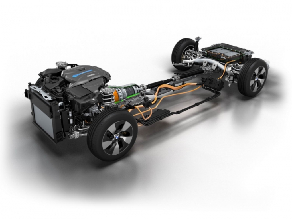 BMW SÉRIE 3 E SÉRIE 2 ACTIVE TOURER AGORA COM NOVAS VERSÕES HÍBRIDAS, foto 10