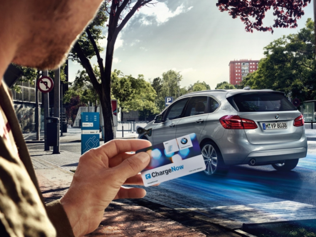 BMW SÉRIE 3 E SÉRIE 2 ACTIVE TOURER AGORA COM NOVAS VERSÕES HÍBRIDAS, foto 13