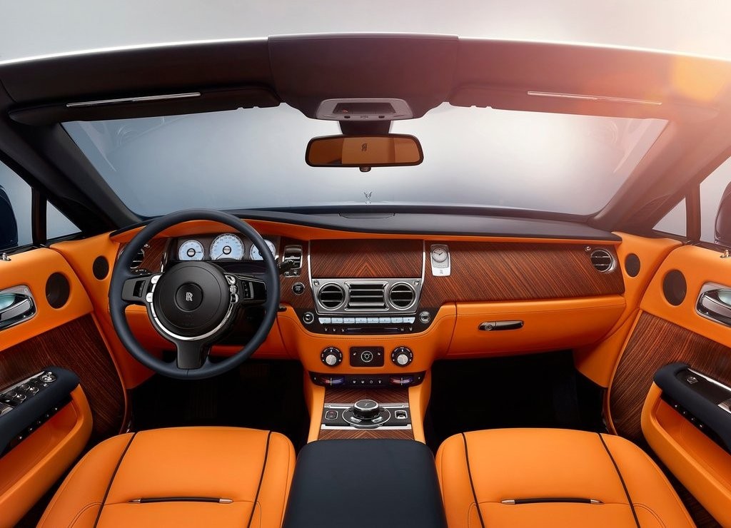 ROLLS-ROYCE APRESENTA O DAWN, SEU NOVO CONVERSÍVEL, foto 12