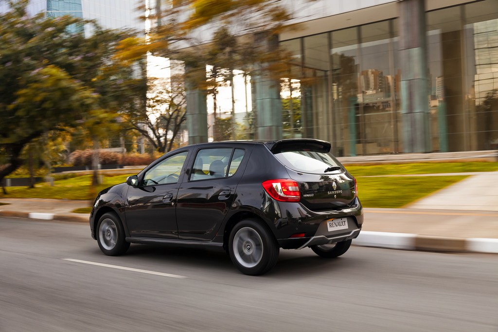 SANDERO GT LINE CHEGA COM VISUAL ESPORTIVO, foto 13