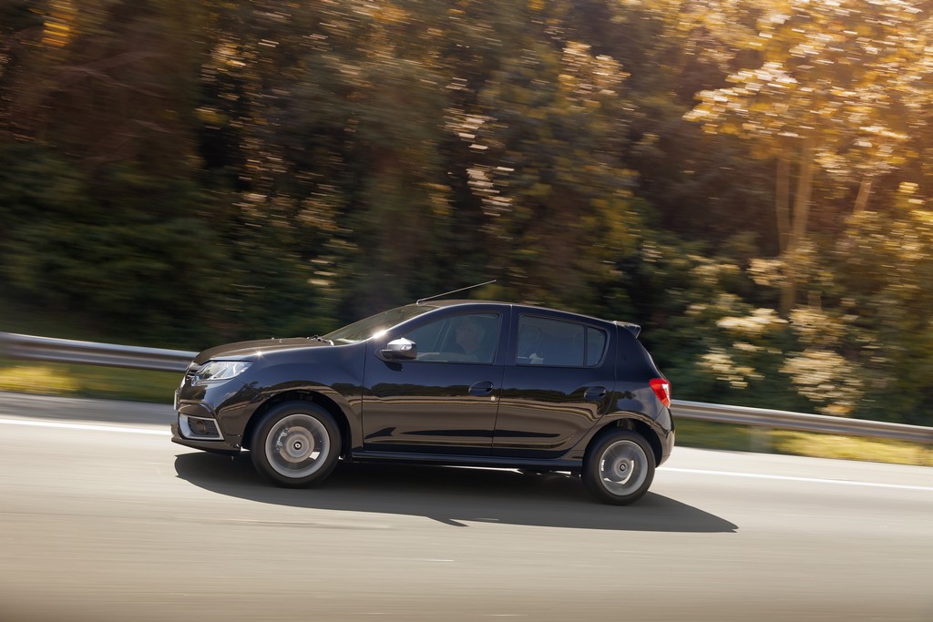 SANDERO GT LINE CHEGA COM VISUAL ESPORTIVO, foto 18