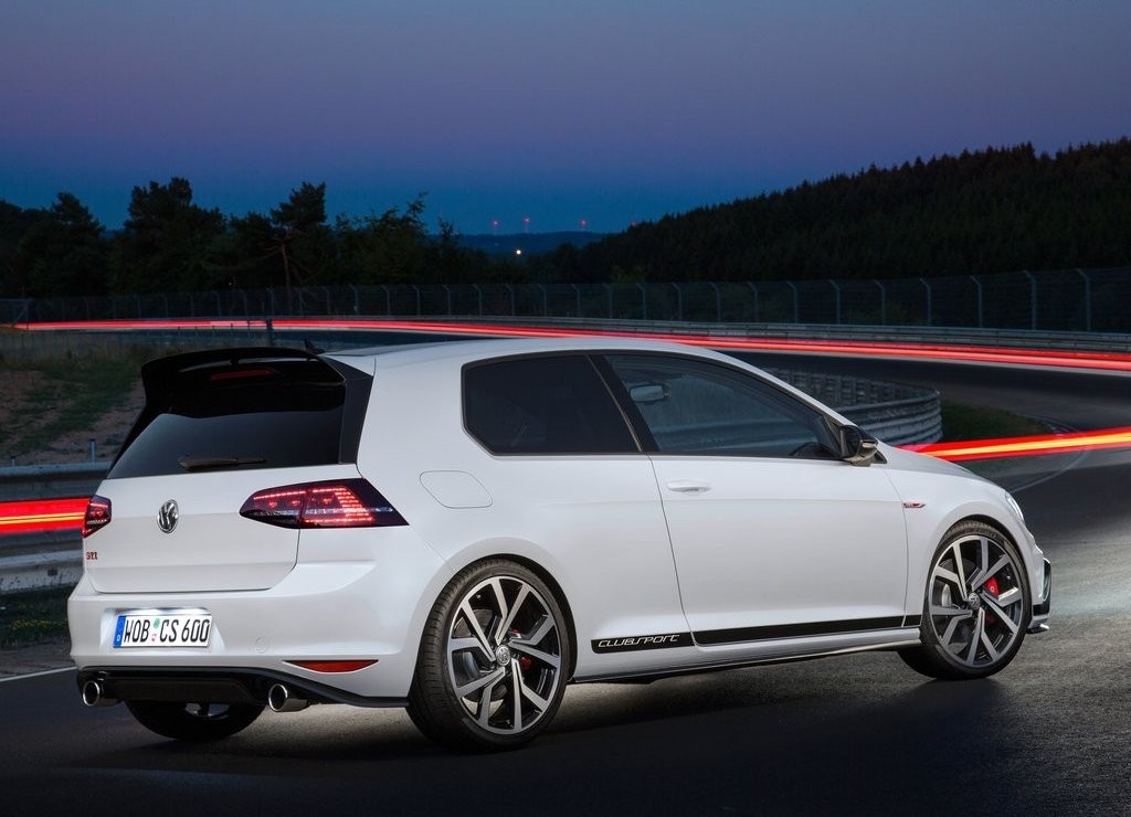 VOLKSWAGEN REVELA O GOLF GTI CLUBSPORT COM 265 CV, foto 12
