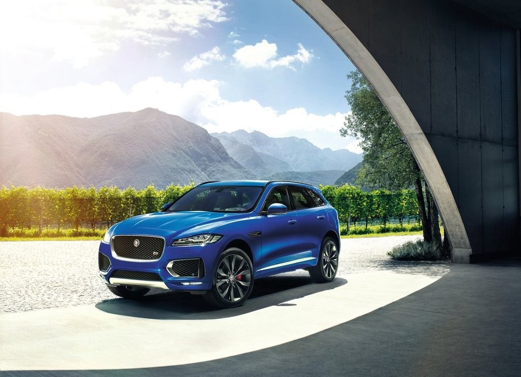 JAGUAR F-PACE É DESVENDADO EM FRANKFURT, foto 2