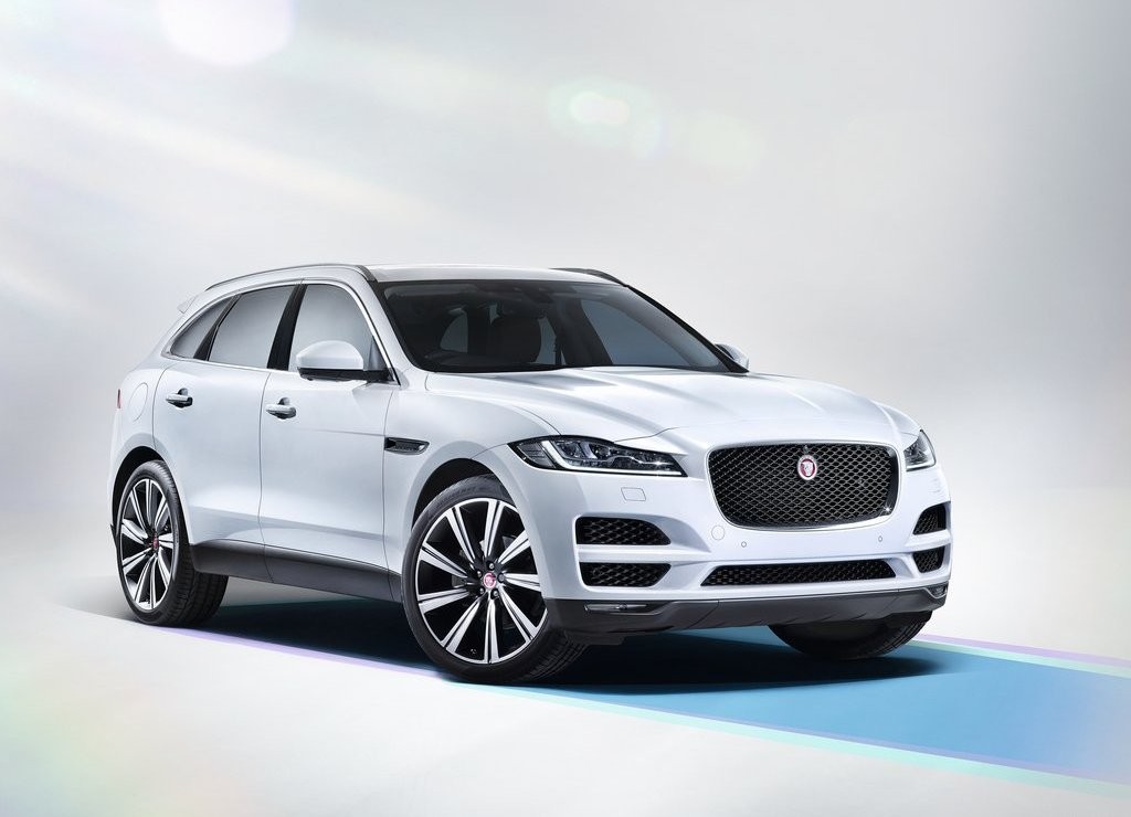 JAGUAR F-PACE É DESVENDADO EM FRANKFURT, foto 6