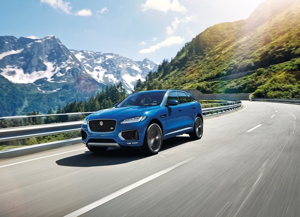 JAGUAR F-PACE É DESVENDADO EM FRANKFURT, foto 12