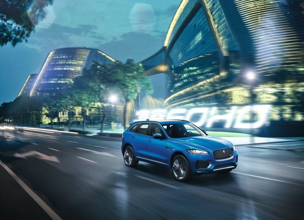 JAGUAR F-PACE É DESVENDADO EM FRANKFURT, foto 13