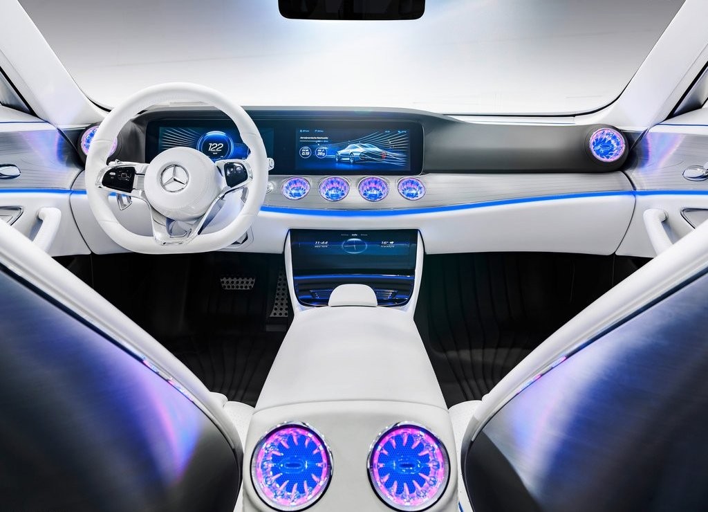 MERCEDES-BENZ APRESENTA O CONCEPT IAA EM FRANKFURT, foto 15