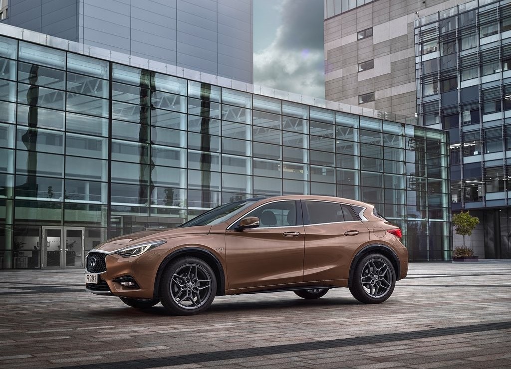 INFINITI APRESENTA O COMPACTO Q30 EM FRANKFURT, foto 6