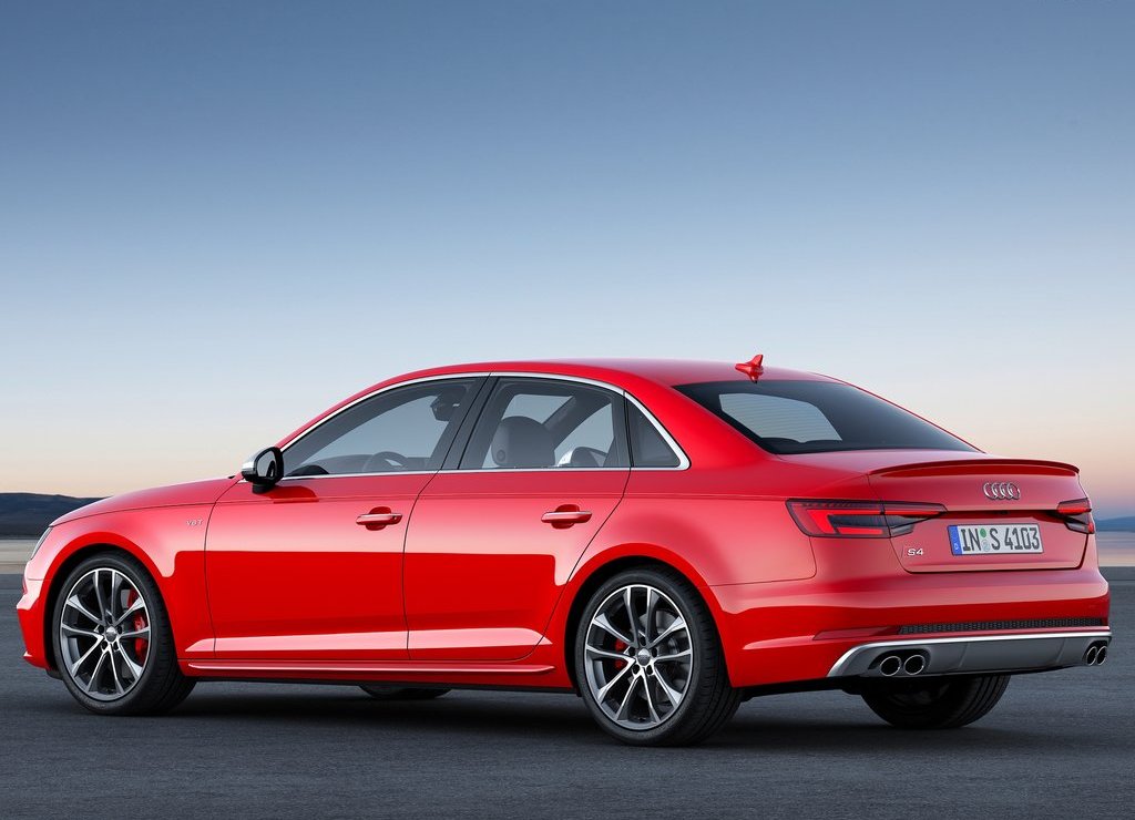 AUDI REVELA EM FRANKFURT O S4 COM 354 CV, foto 9