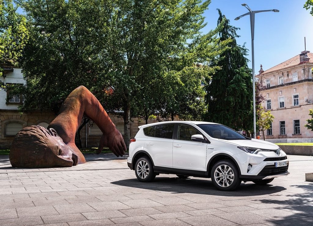 TOYOTA RAV4 HYBRID, O SUV HÍBRIDO CHEGA AO MERCADO EUROPEU JUNTO COM RESTYLING, foto 11
