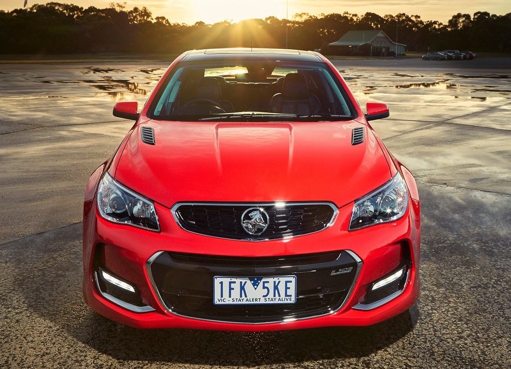 COMMODORE VFII: HOLDEN APRESENTA O ÚLTIMO MODELO QUE SERÁ FABRICADO NA AUSTRÁLIA, foto 8