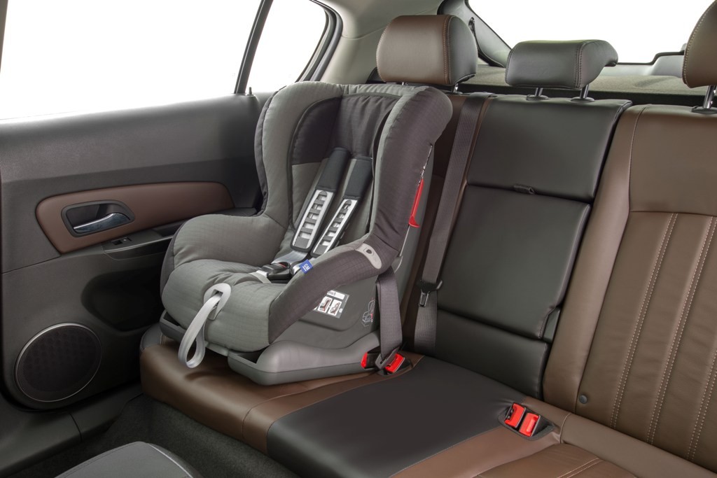 CHEVROLET CRUZE 2016 RECEBE O SISTEMA ONSTAR, MAS CONTINUA NA GERAÇÃO ANTIGA, foto 6