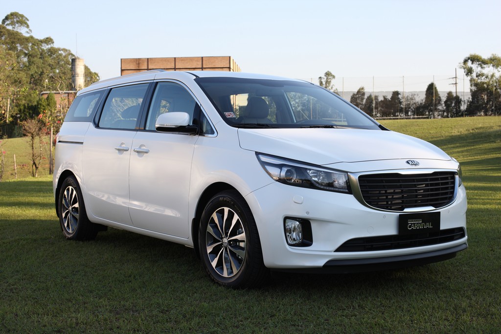 KIA GRAND CARNIVAL: SALTOS DE TECNOLOGIA E DE ESTILO, foto 1