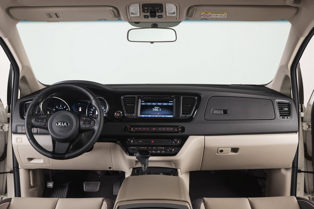 KIA GRAND CARNIVAL: SALTOS DE TECNOLOGIA E DE ESTILO, foto 11