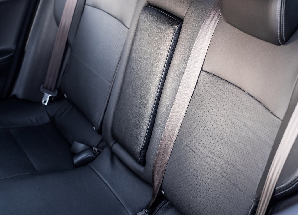 MITSUBISHI LANCER SEGUE VIVO COM UM NOVO RESTYLING, foto 31