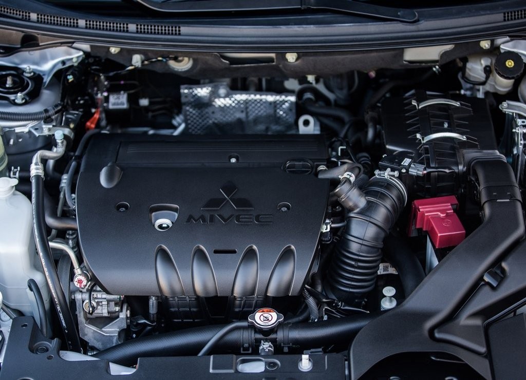 MITSUBISHI LANCER SEGUE VIVO COM UM NOVO RESTYLING, foto 41