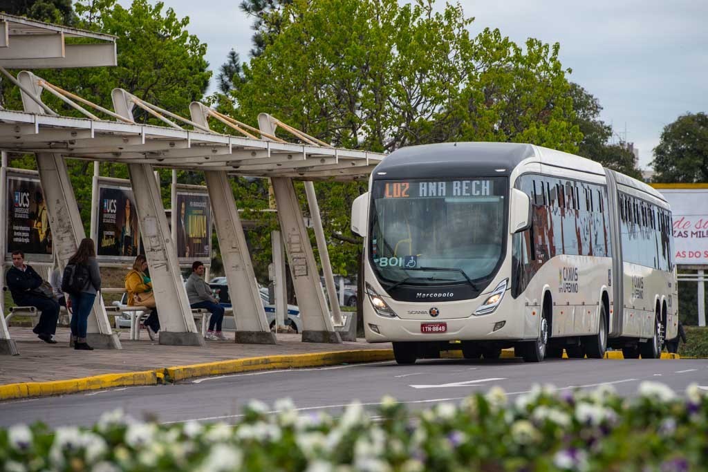 SCANIA MOSTRA ÔNIBUS QUE PODE TIRAR ATÉ 135 CARROS DAS RUAS, foto 12