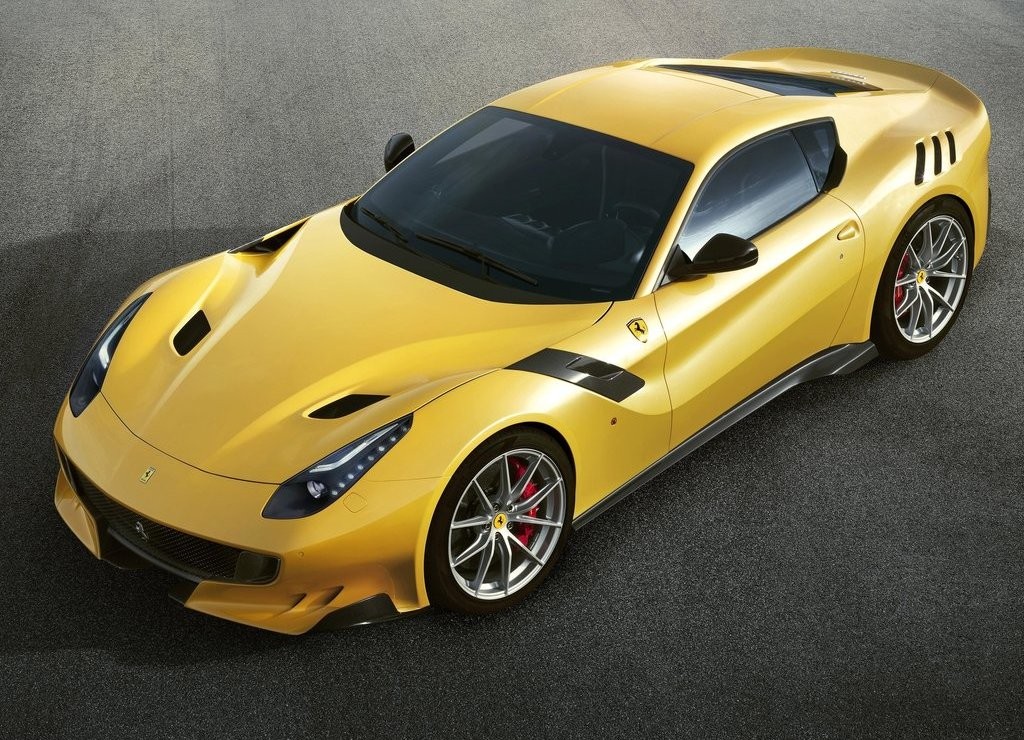 FERRARI MOSTRA EDIÇÃO ESPECIAL DO F12 BERLINETTA, foto 1