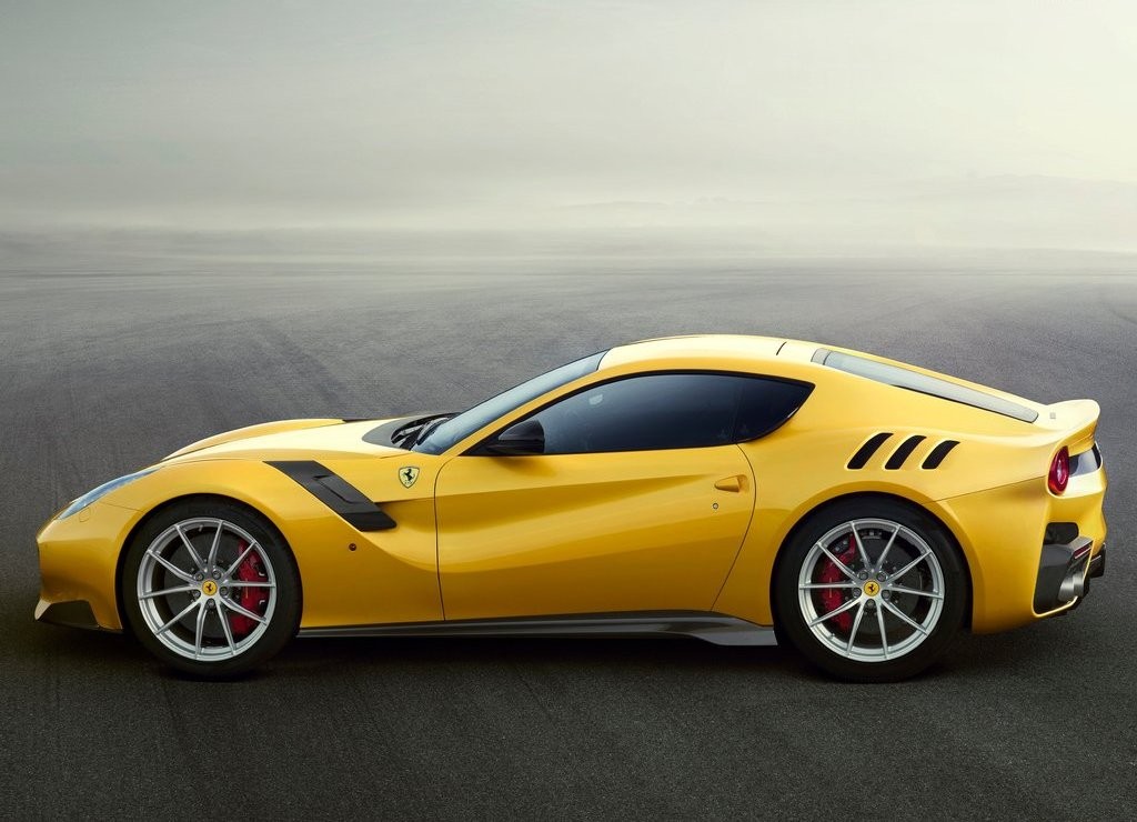 FERRARI MOSTRA EDIÇÃO ESPECIAL DO F12 BERLINETTA, foto 3