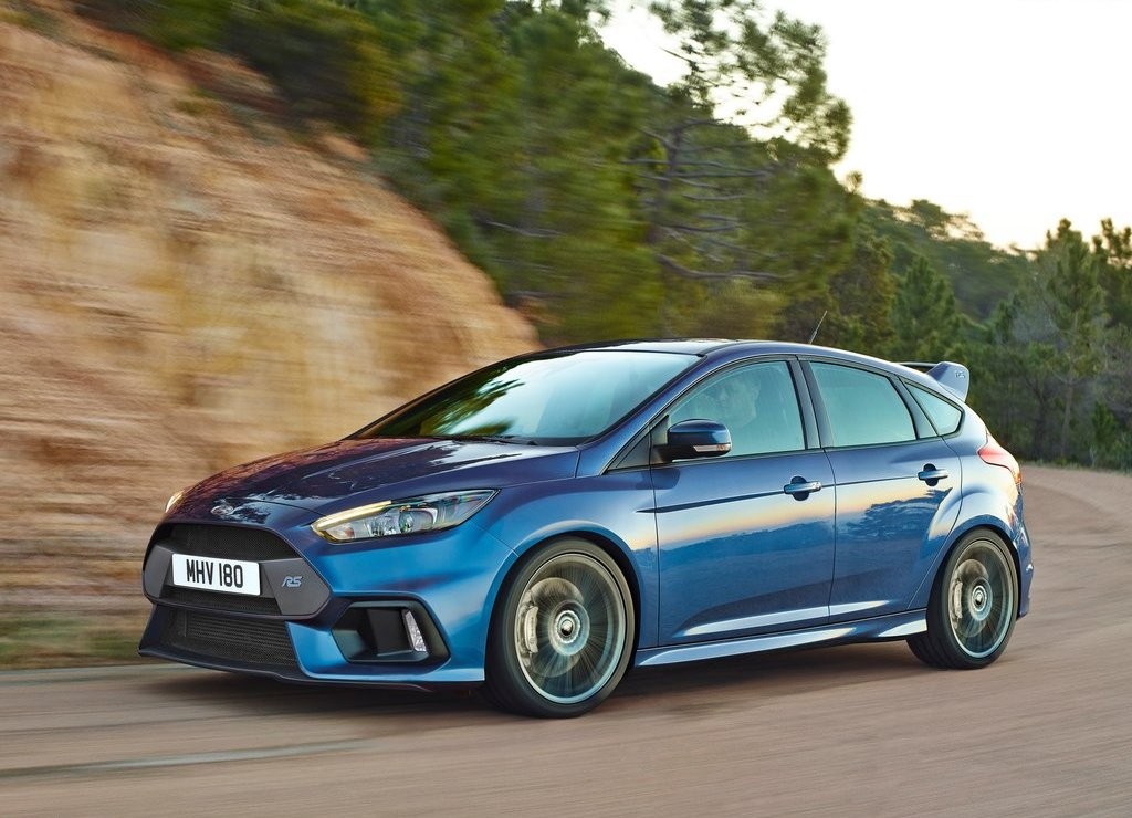NOVO FORD FOCUS RS TERÁ 355 CV, foto 4