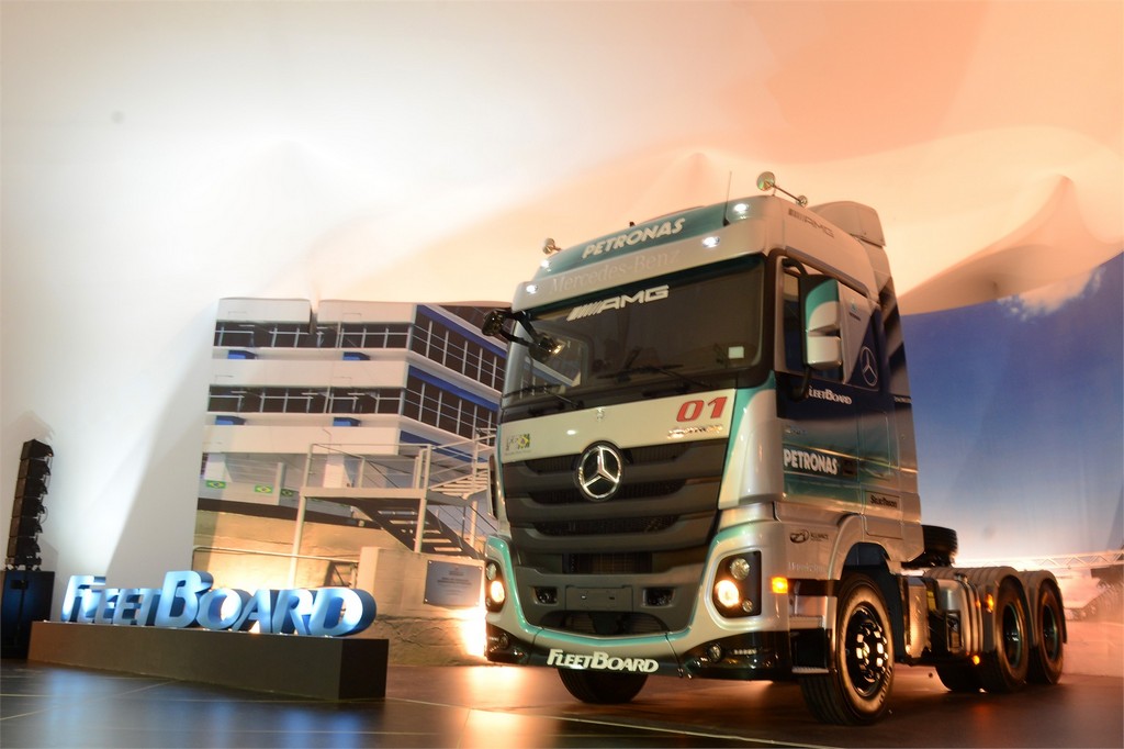 MERCEDES-BENZ AMPLIA A OFERTA DE PRODUTOS E SERVIÇOS, foto 1