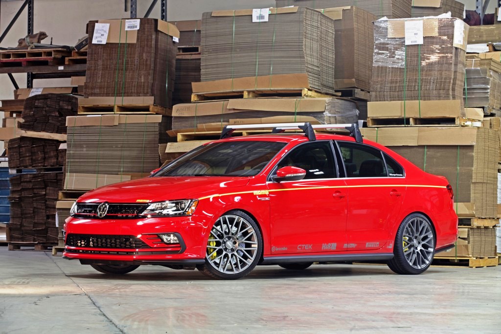 VOLKSWAGEN JETTA GLI MAIS ESPORTIVO COM PROJETO DA MOMO, foto 1