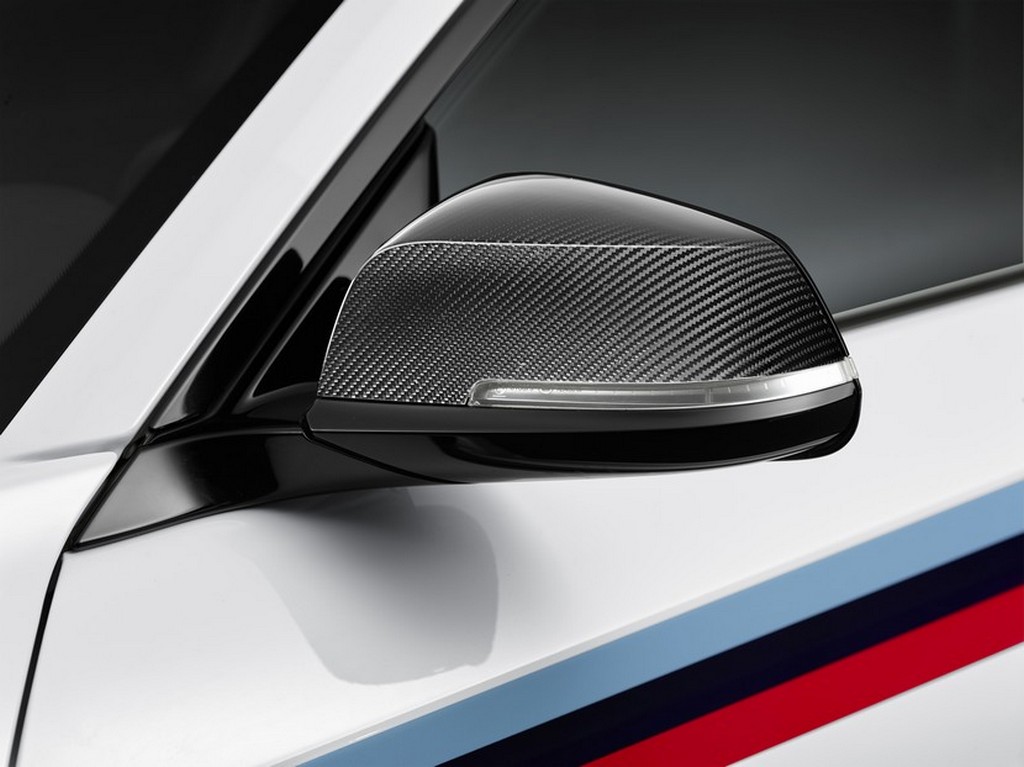 BMW M2: AINDA MAIS ESPORTIVO COM OS ACESSÓRIOS DA M PERFORMANCE, foto 2