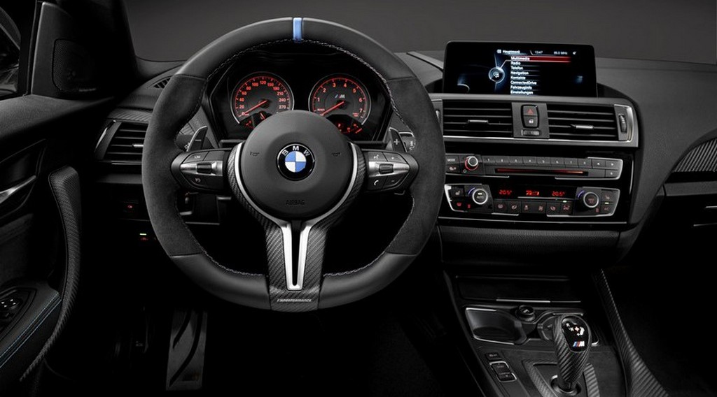 BMW M2: AINDA MAIS ESPORTIVO COM OS ACESSÓRIOS DA M PERFORMANCE, foto 5