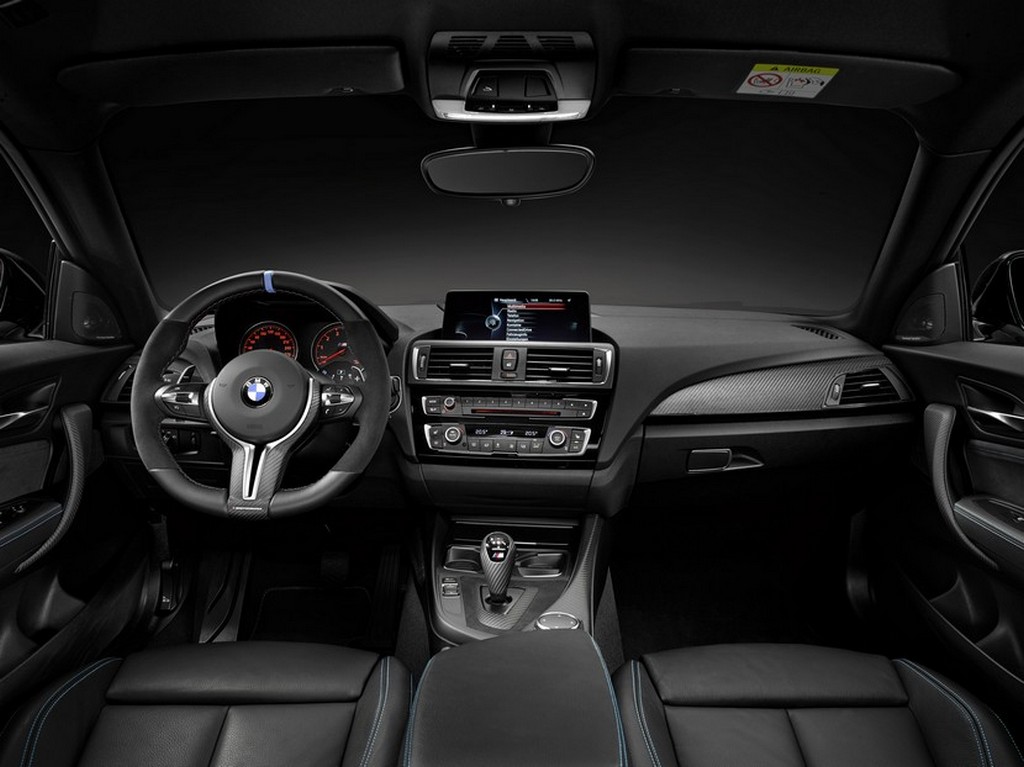 BMW M2: AINDA MAIS ESPORTIVO COM OS ACESSÓRIOS DA M PERFORMANCE, foto 9