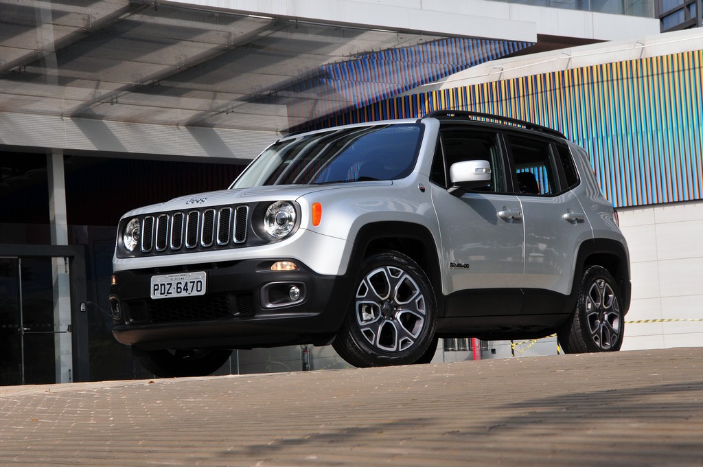 JEEP RENEGADE LONGITUDE GANHA PACOTE LIMITED EDITION, foto 2