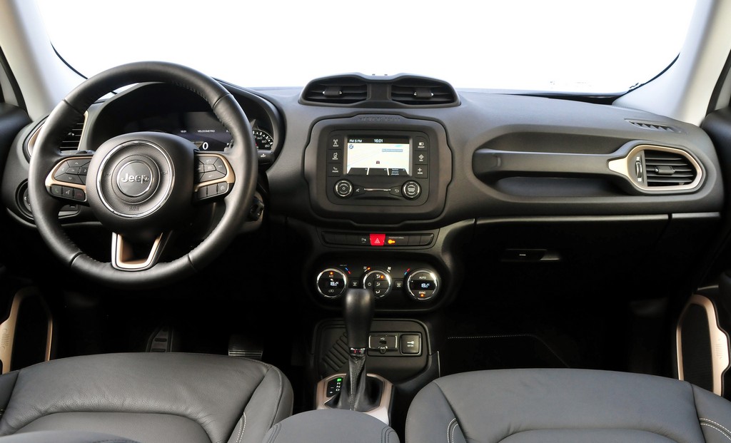 JEEP RENEGADE LONGITUDE GANHA PACOTE LIMITED EDITION, foto 5