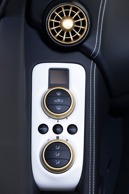 McLAREN APRESENTA EM DUBAI O 650S SPIDER AL SAHARA 79 BY MSO, foto 10