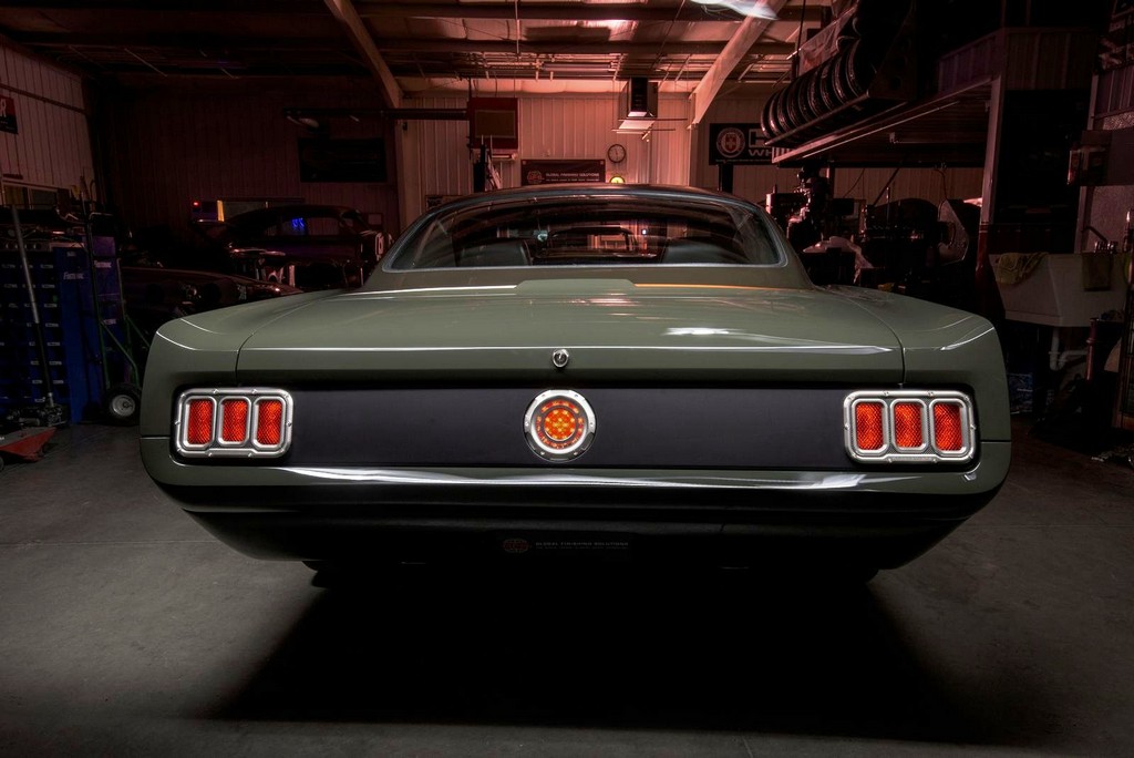 FORD MUSTANG ESPIONAGE PREPARADO PELA RINGBROTHERS É EQUIPADO COM UM MOTOR V8 DA CHEVROLET, foto 2