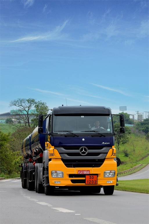 MERCEDES-BENZ VENDE 40 CAMINHÕES EXTRAPESADOS PARA A MORADA TRANSPORTES, foto 5