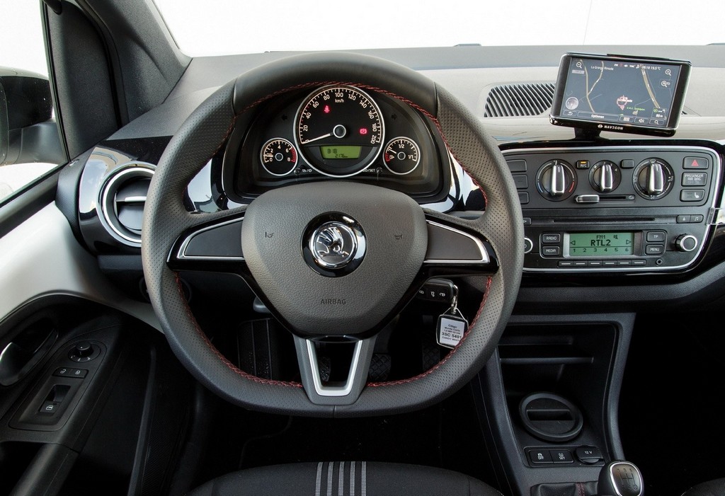 SKODA CITIGO AGORA TAMBÉM NA VERSÃO MONTE CARLO, foto 6