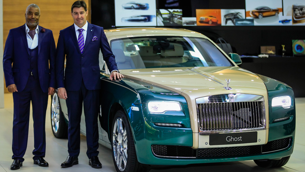 DOIS ROLLS-ROYCE EXCLUSIVOS FORAM APRESENTADOS NO SALÃO DE DUBAI, foto 5