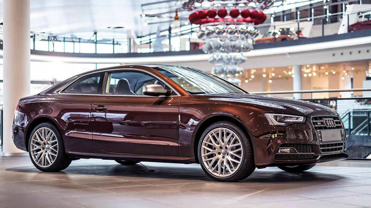 AUDI EXCLUSIVE MOSTRA PINTURA EXCLUSIVA PARA O S5 COUPE, foto 1