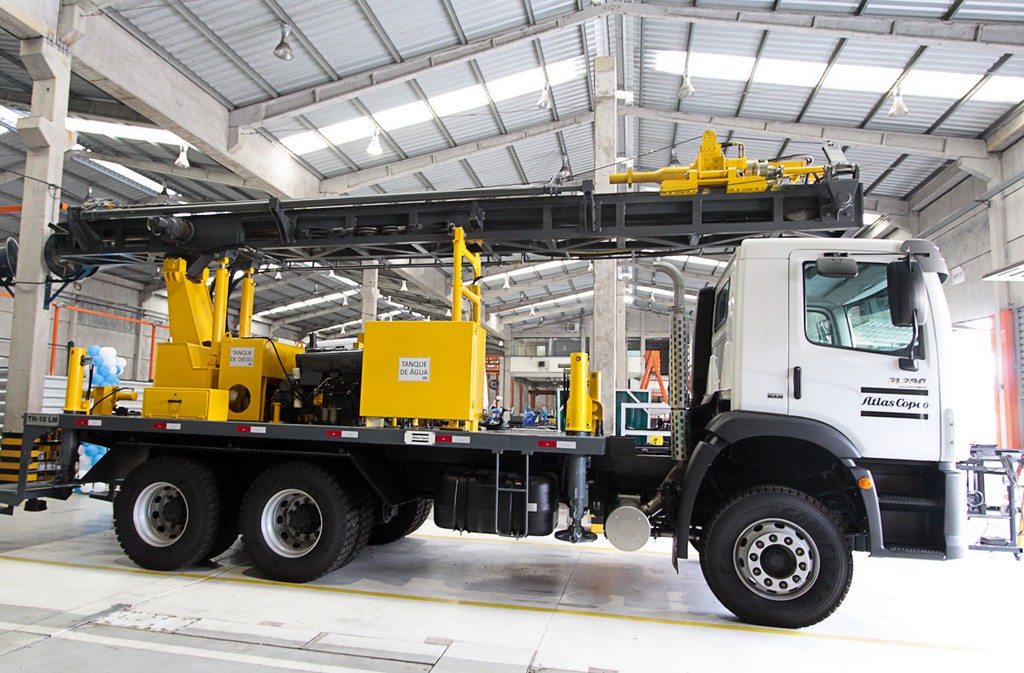 CAMINHÕES VOLKSWAGEN RECEBEM EQUIPAMENTOS PARA O COMBATE À SECA, foto 2