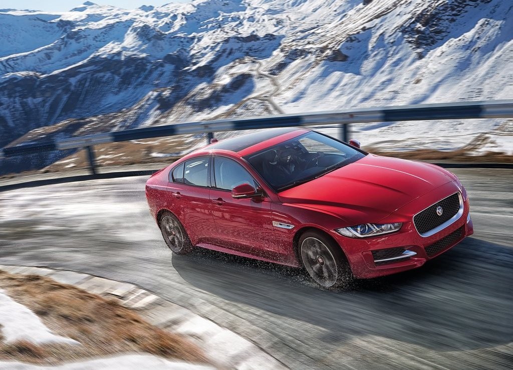 JAGUAR XE AGORA TAMBÉM COM TRAÇÃO INTEGRAL, foto 2