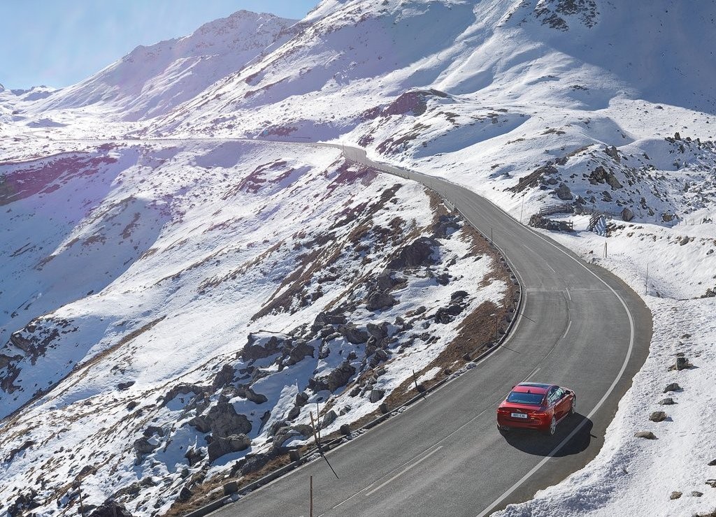 JAGUAR XE AGORA TAMBÉM COM TRAÇÃO INTEGRAL, foto 8