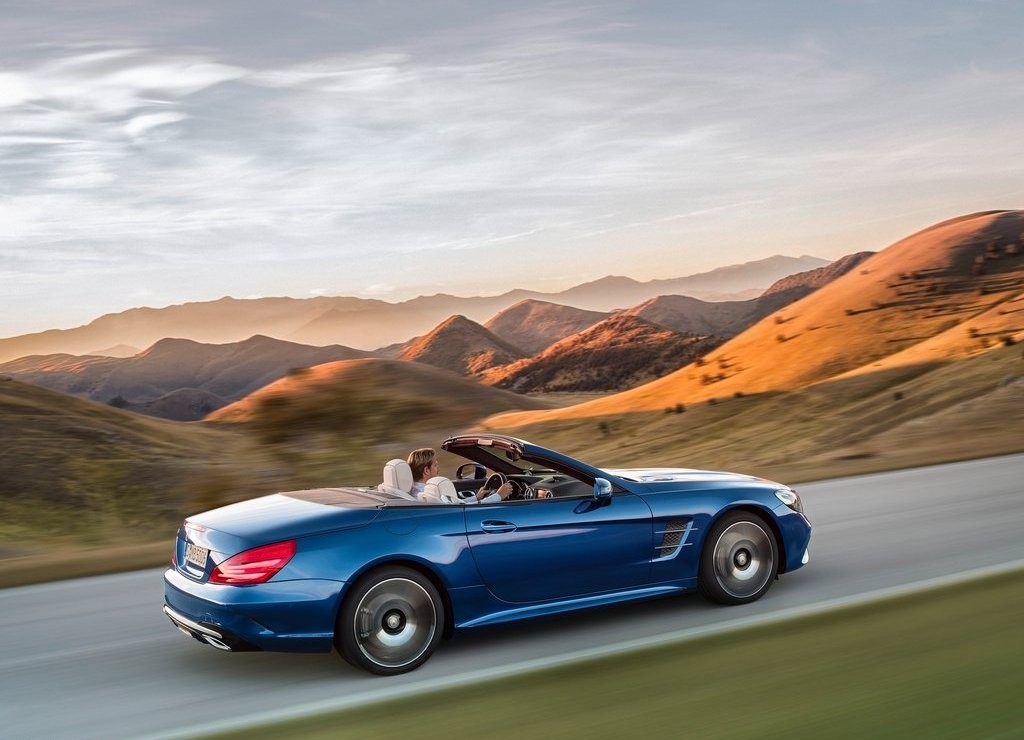 NOVO MERCEDES-BENZ SL COM MAIS EFICIÊNCIA E DINAMISMO NO SALÃO DE LOS ANGELES, foto 13