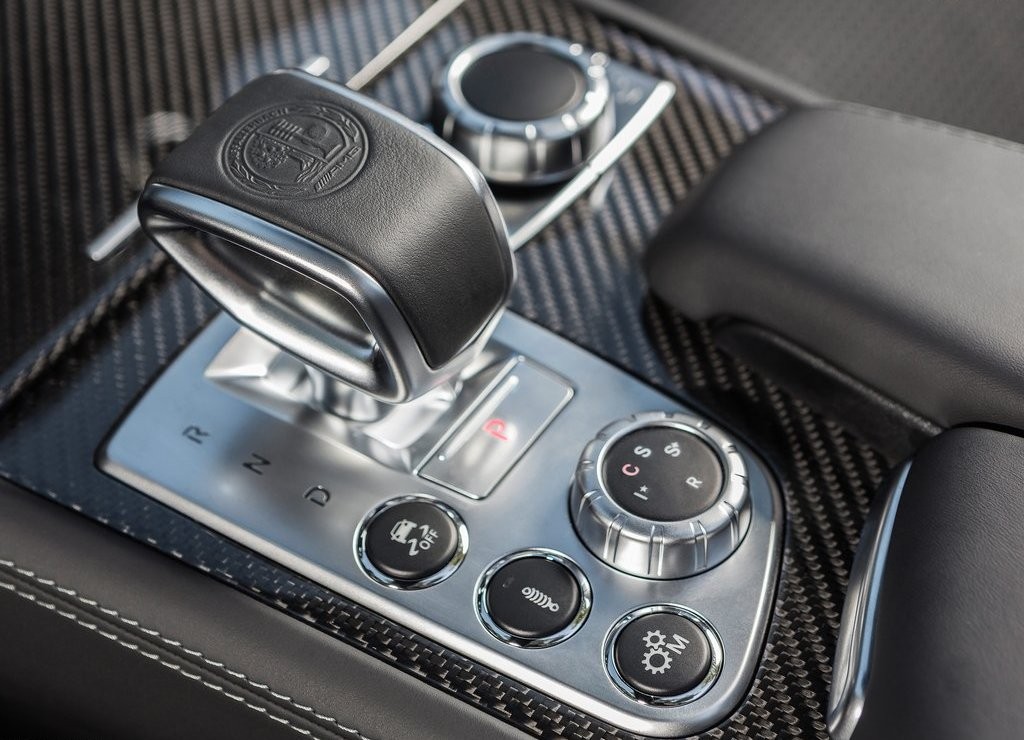 NOVO MERCEDES-BENZ SL COM MAIS EFICIÊNCIA E DINAMISMO NO SALÃO DE LOS ANGELES, foto 55