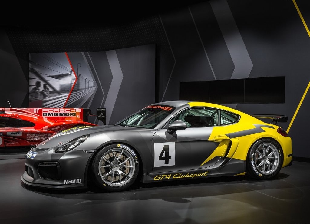 PORSCHE APRESENTA EM LOS ANGELES O CAYMAN GT4 CLUBSPORT, foto 2