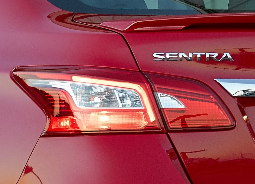 NISSAN SENTRA RENOVA VISUAL NOS ESTADOS UNIDOS, foto 22