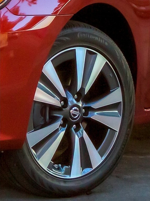 NISSAN SENTRA RENOVA VISUAL NOS ESTADOS UNIDOS, foto 25
