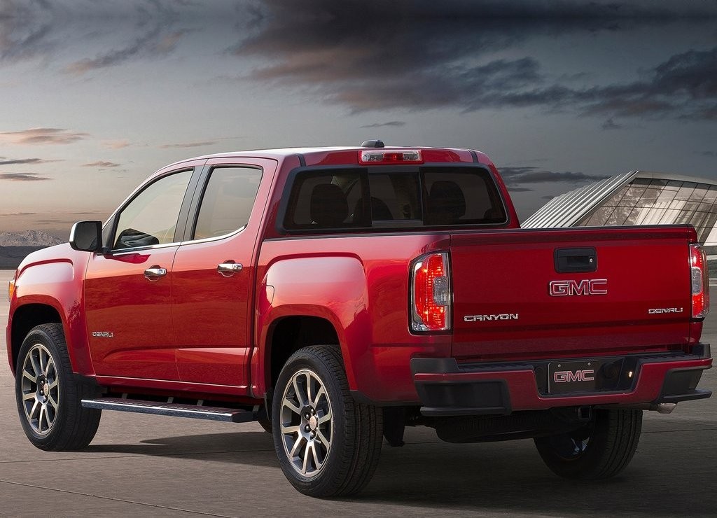 NOVA GMC CANYON DENALI FOI REVELADA EM LOS ANGELES, foto 2