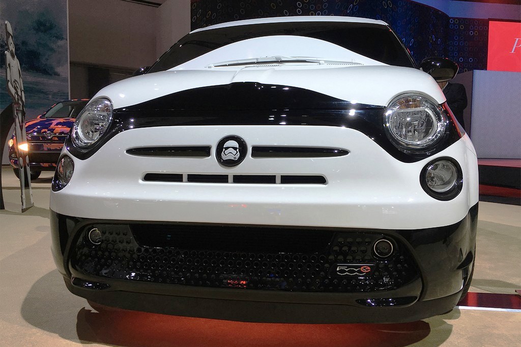 FIAT 500e STORMTROOPER CONCEPT: PROMOVENDO A SAGA ‘STAR WARS’ EM LOS ANGELES, foto 10