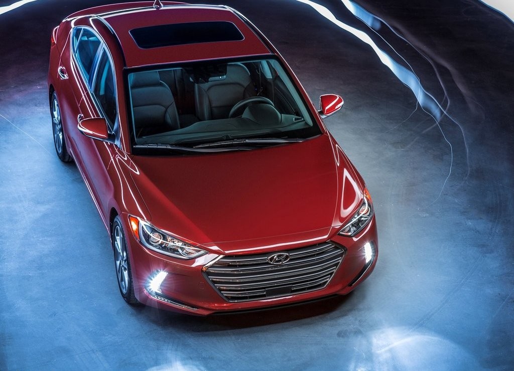 HYUNDAI ELANTRA RENOVADO É MOSTRADO NOS ESTADOS UNIDOS, foto 2