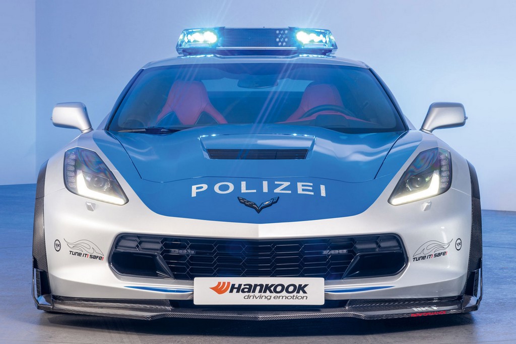 UM CHEVROLET CORVETTE C7 PARA A ‘POLIZEI’ ALEMÃ FOI MOSTRADO EM ESSEN, foto 1